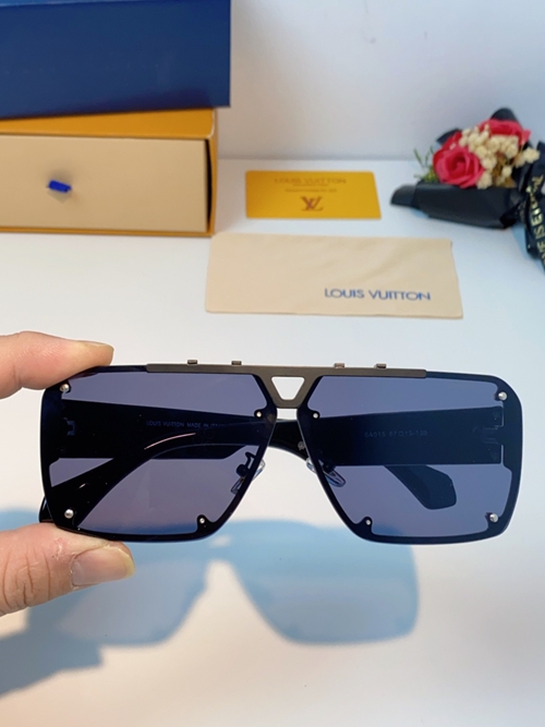 ルイヴィトンサングラス内部構造